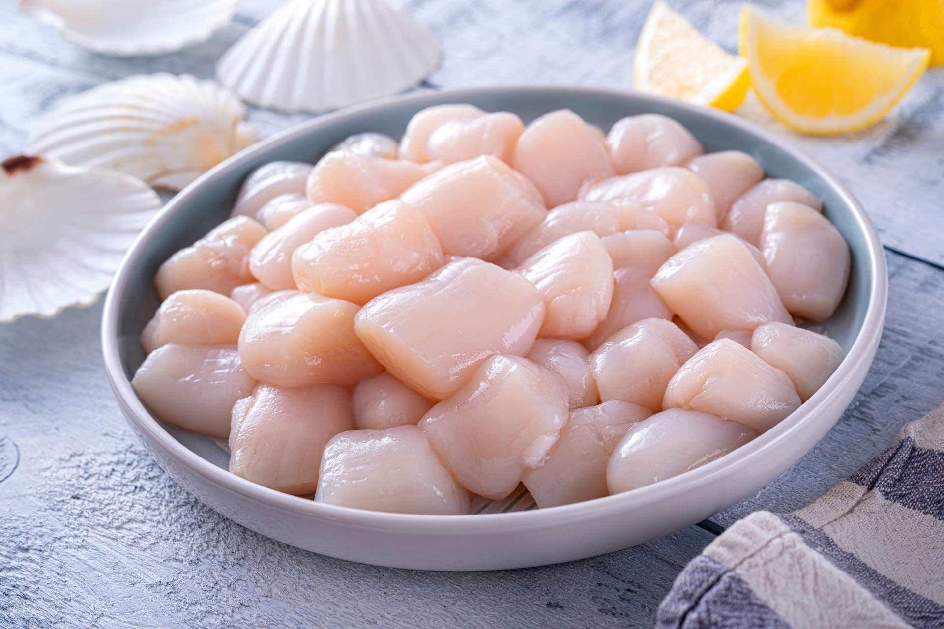 Fresh Sea Scallops · Dry-Pack
